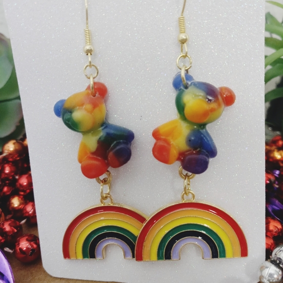 Fun gummy bear rainbow lgbtq pride dangle resin earrings - Picture 12 of 13